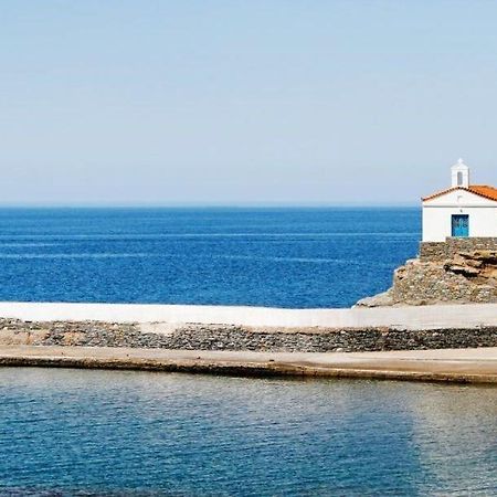 Stylish, Cozy 2-Bdr Flat In Andros Town By Explore Andros Luaran gambar
