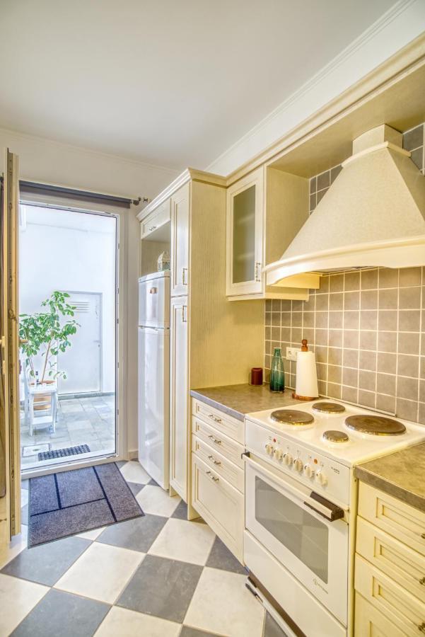 Stylish, Cozy 2-Bdr Flat In Andros Town By Explore Andros Luaran gambar