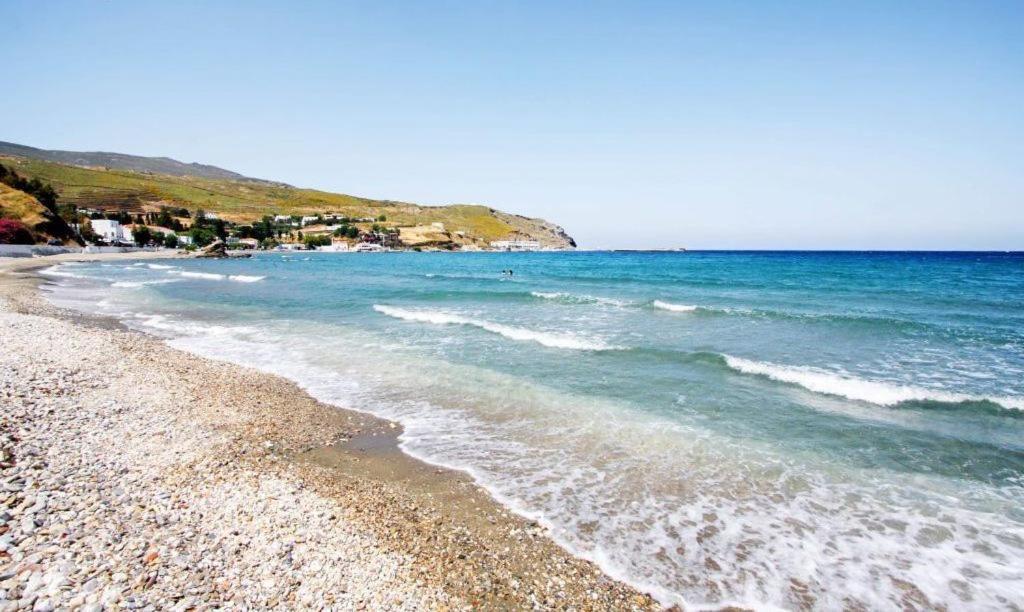 Stylish, Cozy 2-Bdr Flat In Andros Town By Explore Andros Luaran gambar