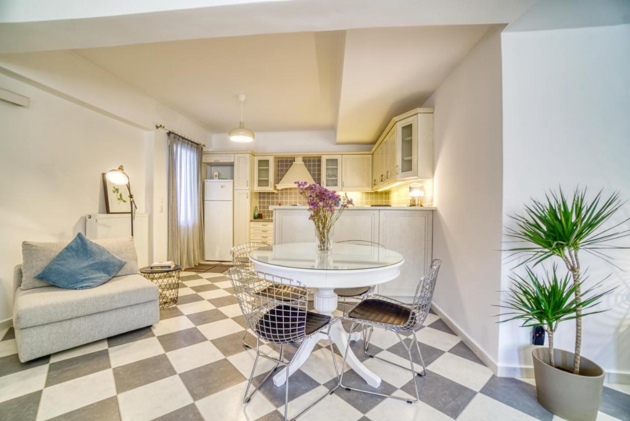 Stylish, Cozy 2-Bdr Flat In Andros Town By Explore Andros Luaran gambar